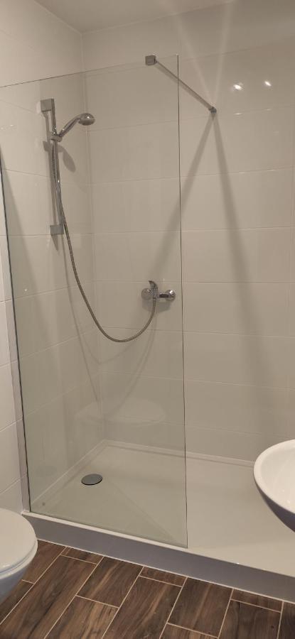 Hotel Przylesie Sieroslaw  Экстерьер фото